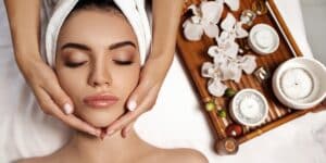 Ontdek het geheim van een stralende teint: de onmisbare voordelen van gezichtsmassage voor uw huid